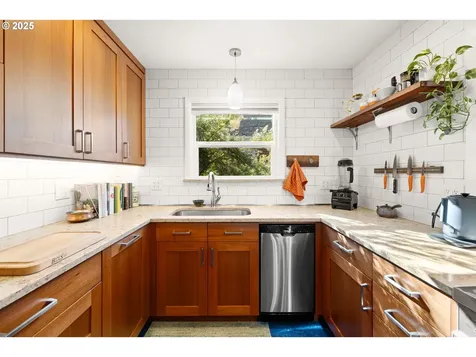 6526 N Michigan Avenue Portland OR 97217