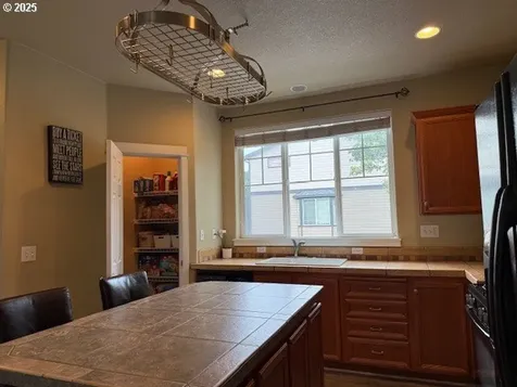 9575 SW Tephra Terrace Beaverton OR 97007