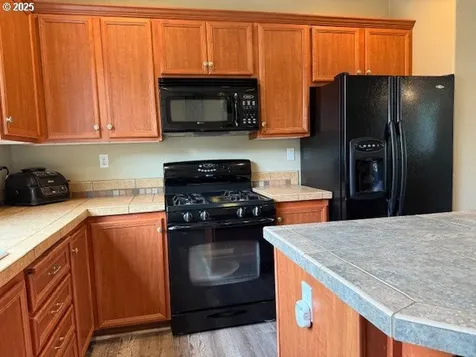 9575 SW Tephra Terrace Beaverton OR 97007