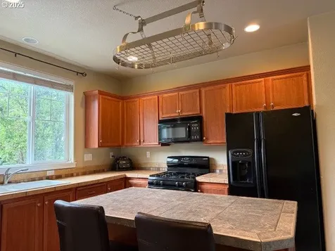 9575 SW Tephra Terrace Beaverton OR 97007