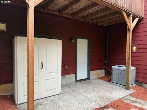 9575 SW Tephra Terrace Beaverton OR 97007