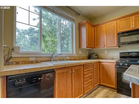 9575 SW Tephra Terrace Beaverton OR 97007