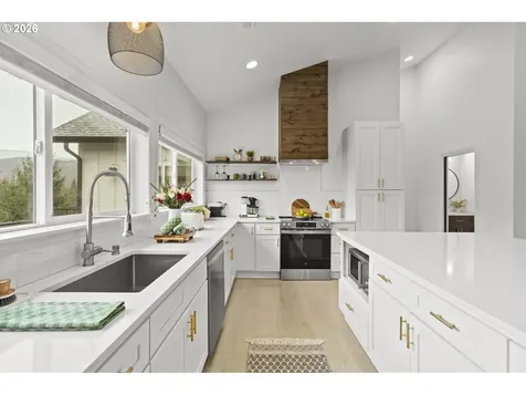 28024 NE 433rd Street Amboy WA 98601