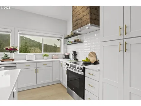 28024 NE 433rd Street Amboy WA 98601