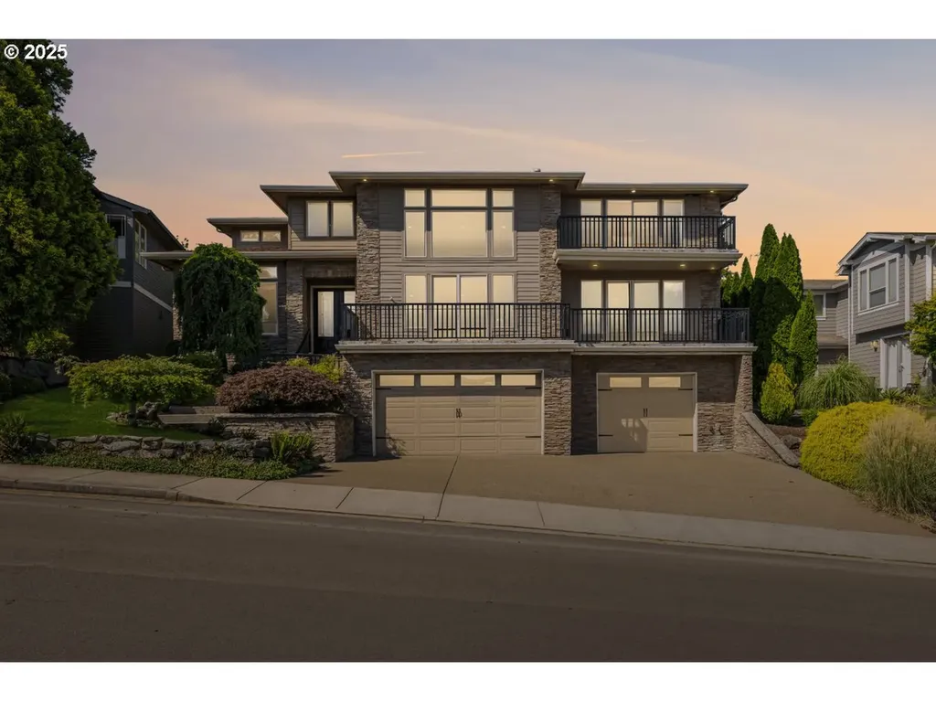 173 W Y Street Washougal WA 98671