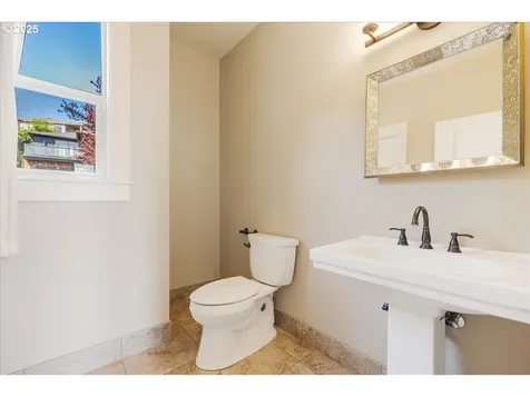 173 W Y Street Washougal WA 98671