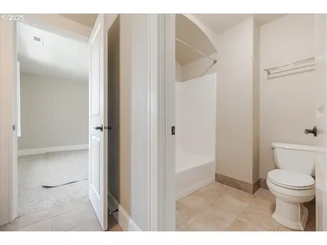 173 W Y Street Washougal WA 98671