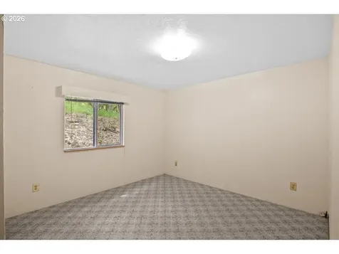 313 NE Kirby Avenue Roseburg OR 97470
