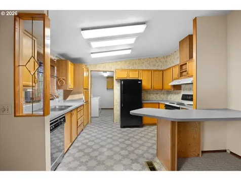 313 NE Kirby Avenue Roseburg OR 97470