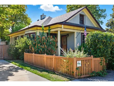 2624 SE Clinton Street Portland OR 97202