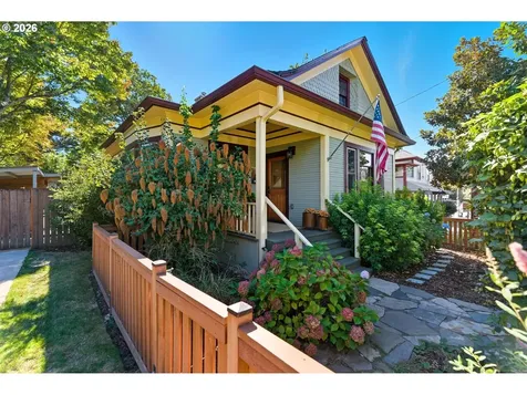 2624 SE Clinton Street Portland OR 97202