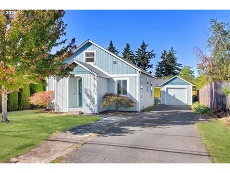 5625 SE Flavel Street Portland OR 97206