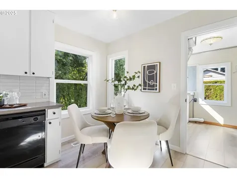 5625 SE Flavel Street Portland OR 97206