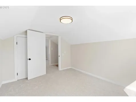 5625 SE Flavel Street Portland OR 97206