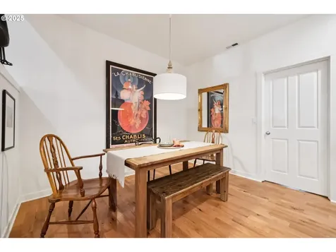 1406 SE Umatilla Street Portland OR 97202