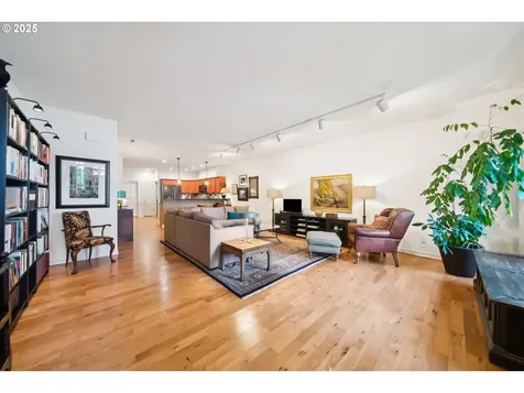 1406 SE Umatilla Street Portland OR 97202
