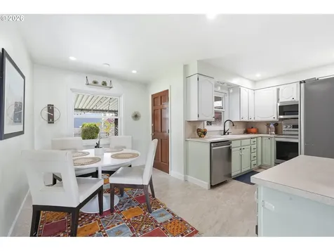 4424 SE Evergreen Street Portland OR 97206