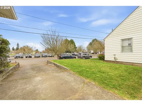 4424 SE Evergreen Street Portland OR 97206
