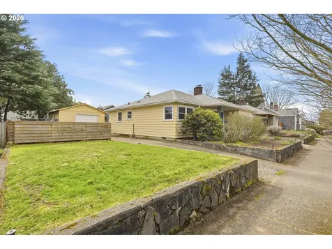 4424 SE Evergreen Street Portland OR 97206