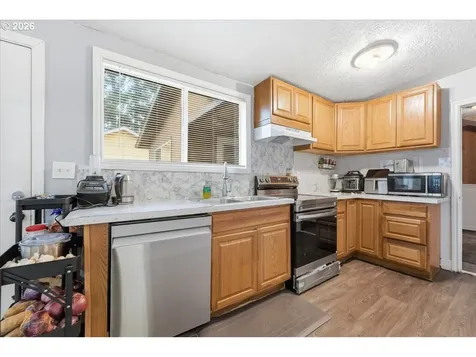 6401 SE Hazel Street Portland OR 97206