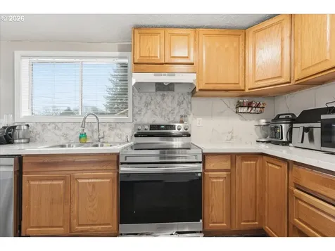 6401 SE Hazel Street Portland OR 97206