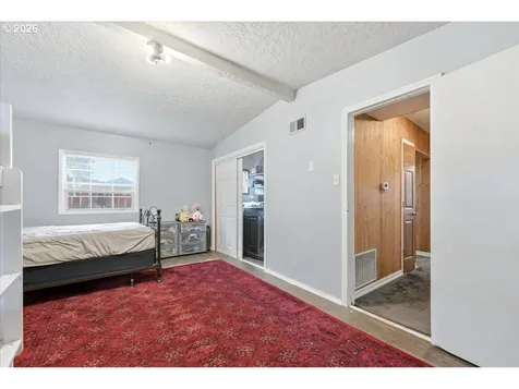 6401 SE Hazel Street Portland OR 97206