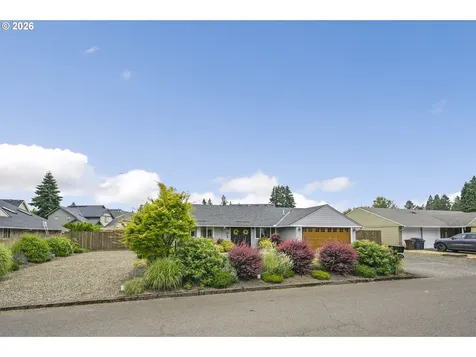 16934 SE Fragrance Avenue Milwaukie OR 97267