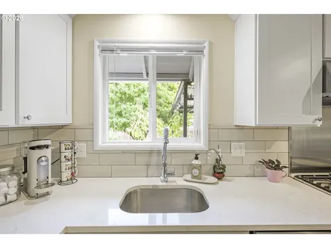 16934 SE Fragrance Avenue Milwaukie OR 97267