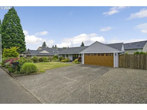 16934 SE Fragrance Avenue Milwaukie OR 97267