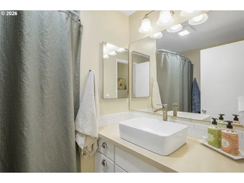 16934 SE Fragrance Avenue Milwaukie OR 97267