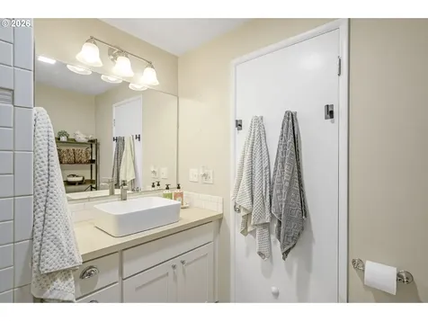 16934 SE Fragrance Avenue Milwaukie OR 97267