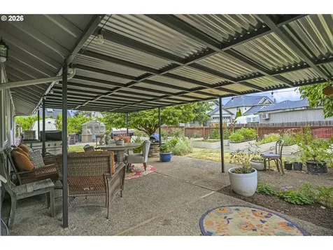 16934 SE Fragrance Avenue Milwaukie OR 97267