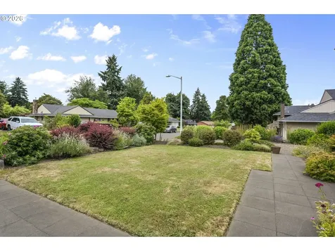 16934 SE Fragrance Avenue Milwaukie OR 97267