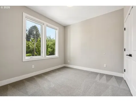 2027 SE Harold Street Portland OR 97202