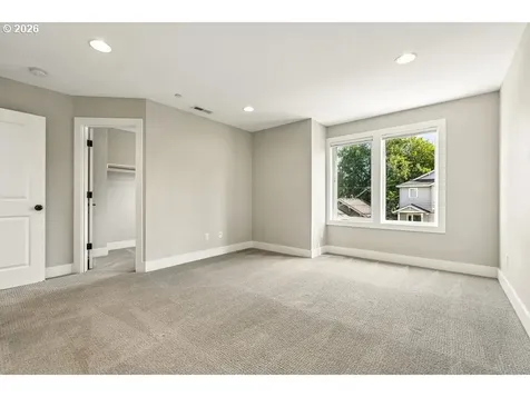 2027 SE Harold Street Portland OR 97202