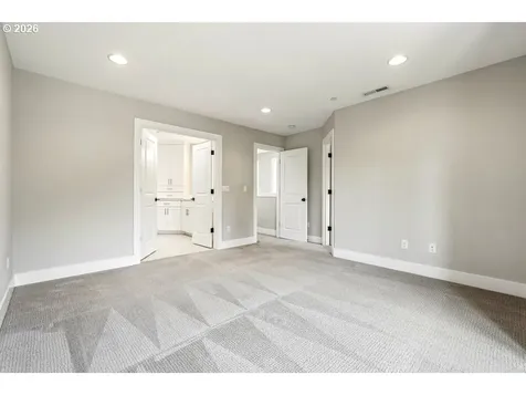 2027 SE Harold Street Portland OR 97202