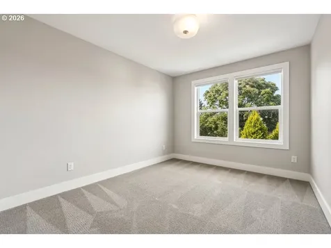 2027 SE Harold Street Portland OR 97202