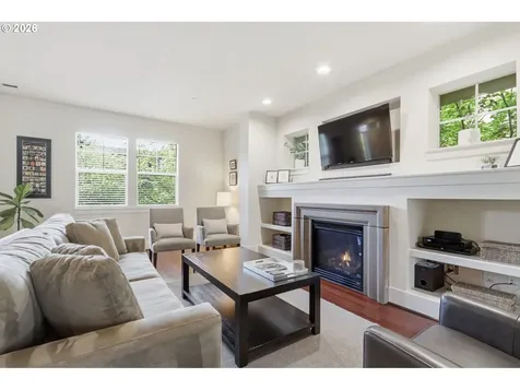 10244 SW Taylor Street Portland OR 97225