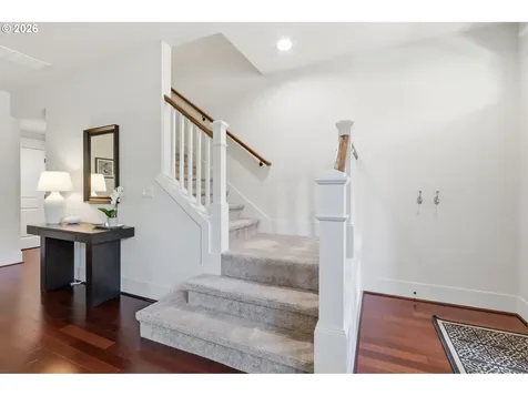 10244 SW Taylor Street Portland OR 97225
