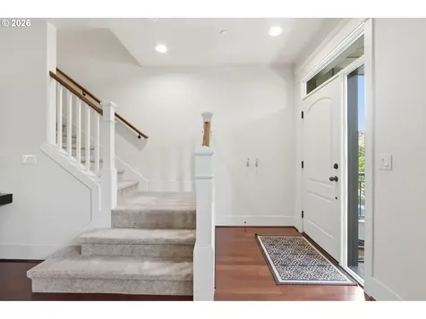 10244 SW Taylor Street Portland OR 97225