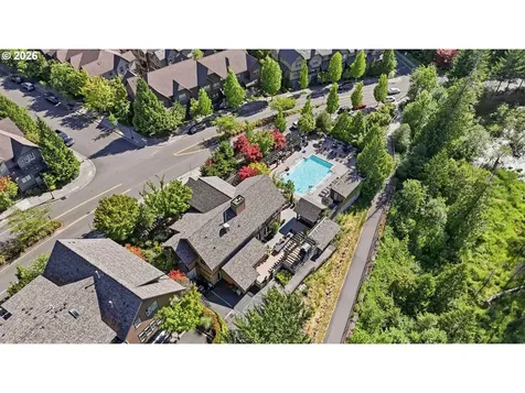 10244 SW Taylor Street Portland OR 97225