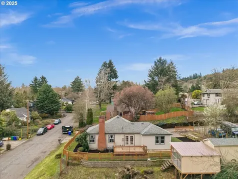 9320 SE Tenino Court Portland OR 97266