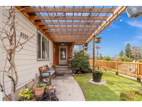 9320 SE Tenino Court Portland OR 97266