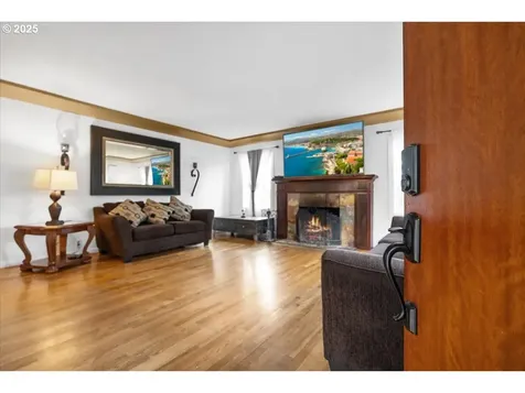 9320 SE Tenino Court Portland OR 97266