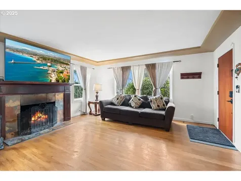 9320 SE Tenino Court Portland OR 97266