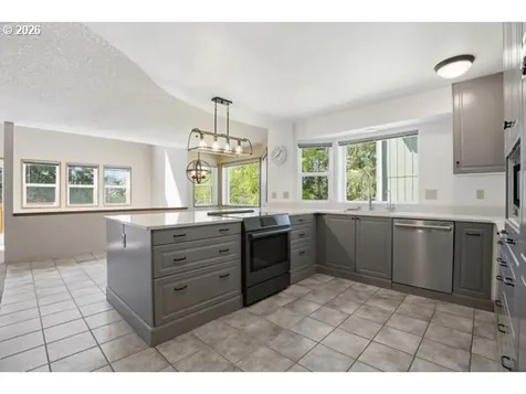 903 NE Sunset Court Clatskanie OR 97016