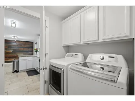 827 NE Faloma Road Portland OR 97211