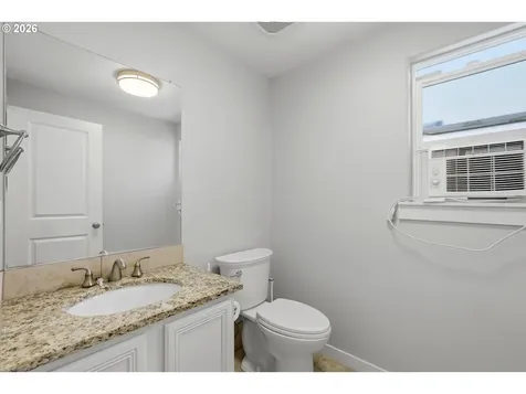 827 NE Faloma Road Portland OR 97211