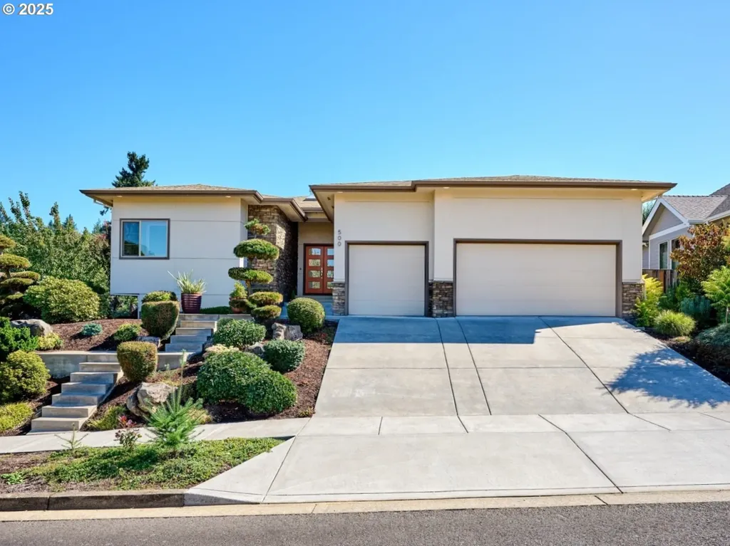 500 Yapa Drive Silverton OR 97381