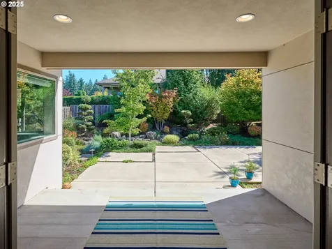 500 Yapa Drive Silverton OR 97381